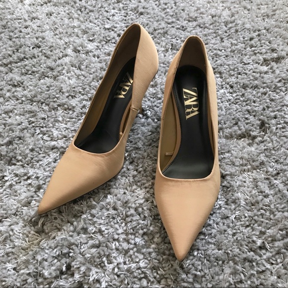 Zara Shoes - ❗️1 DAY SALE❗️ Zara Nude Pointed Heels